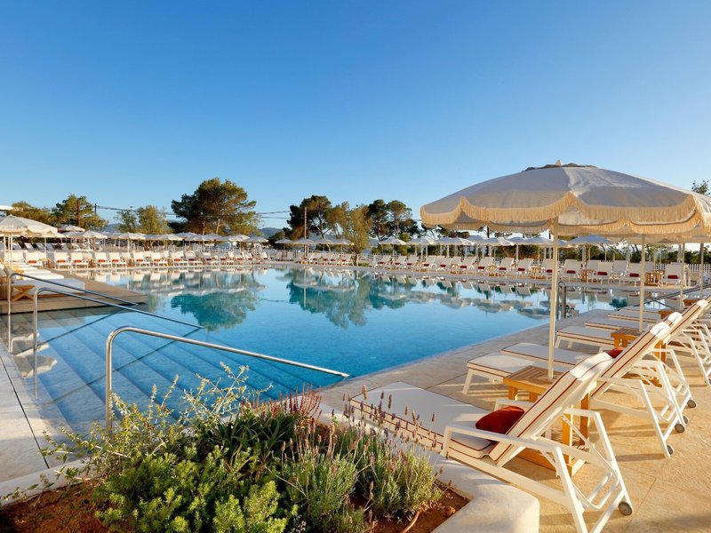 TRS Ibiza Hotel swimming pool area