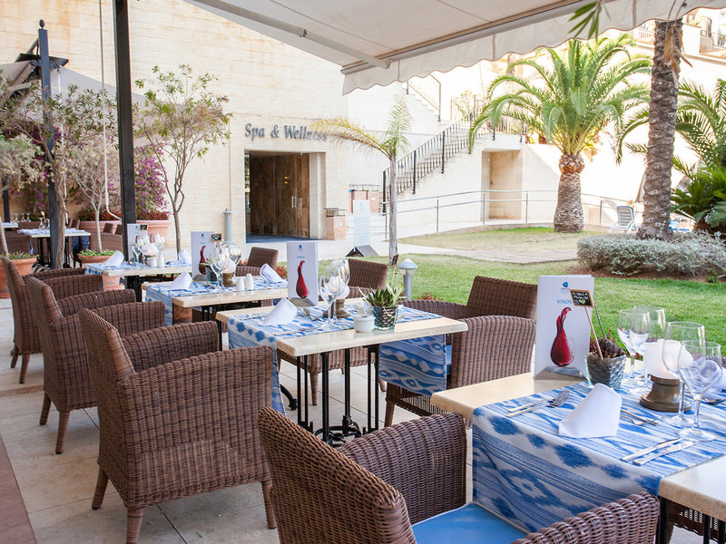 Grupotel Playa de Palma Suites & Spa Breakfast outside area