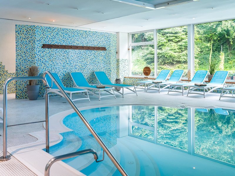 Waldhotel Tannenhäuschen - inside pool